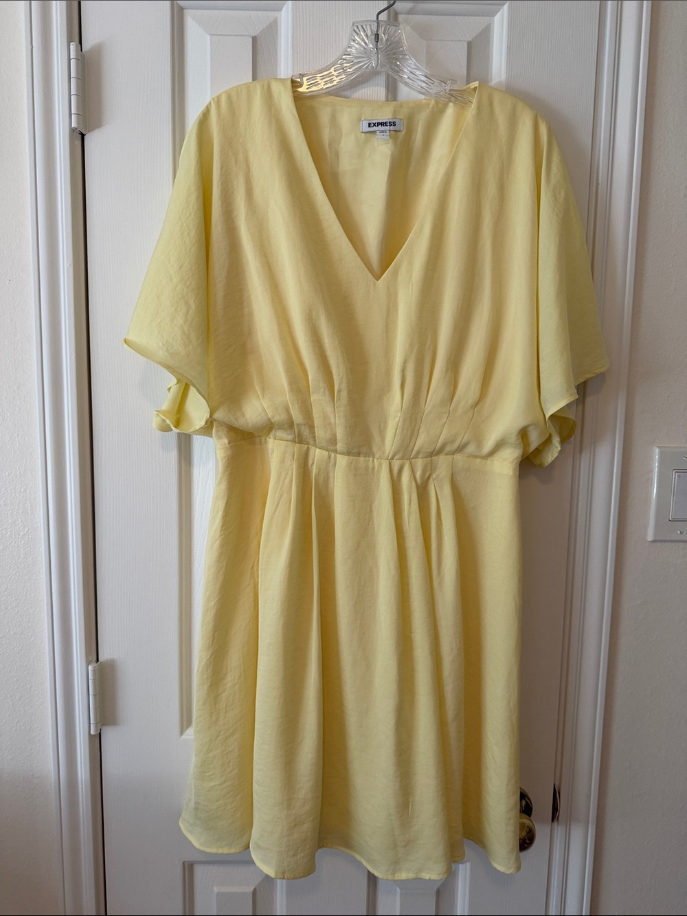 Express Pale Yellow V-Neck Flutter Sleeve Dress